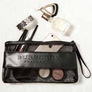 New Authentic Large Burberry Makeup Pouch 🖤